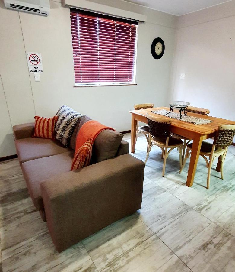 Laboria 102 & 103 Apartment Harrismith Luaran gambar