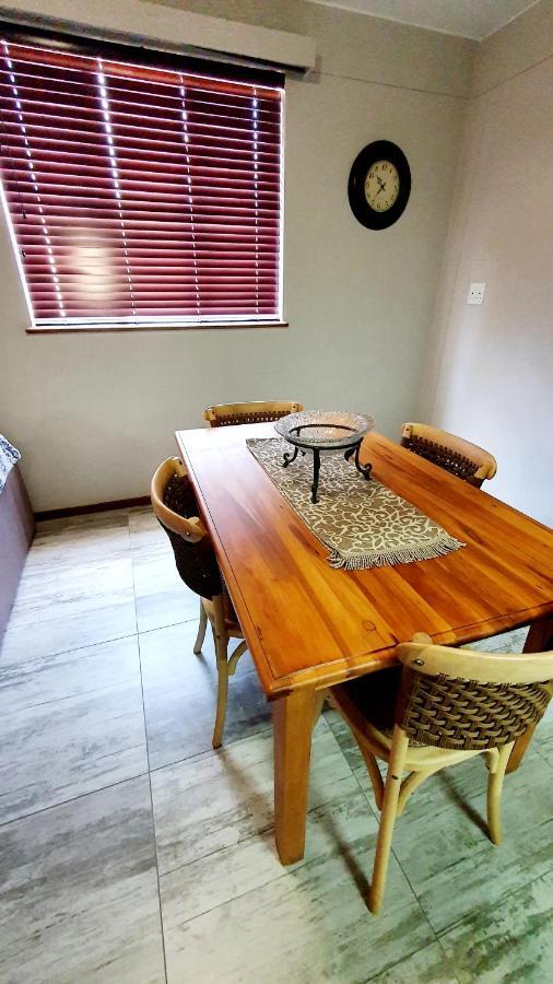 Laboria 102 & 103 Apartment Harrismith Luaran gambar