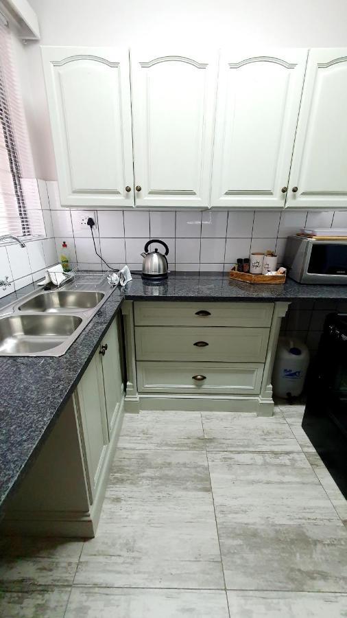 Laboria 102 & 103 Apartment Harrismith Luaran gambar